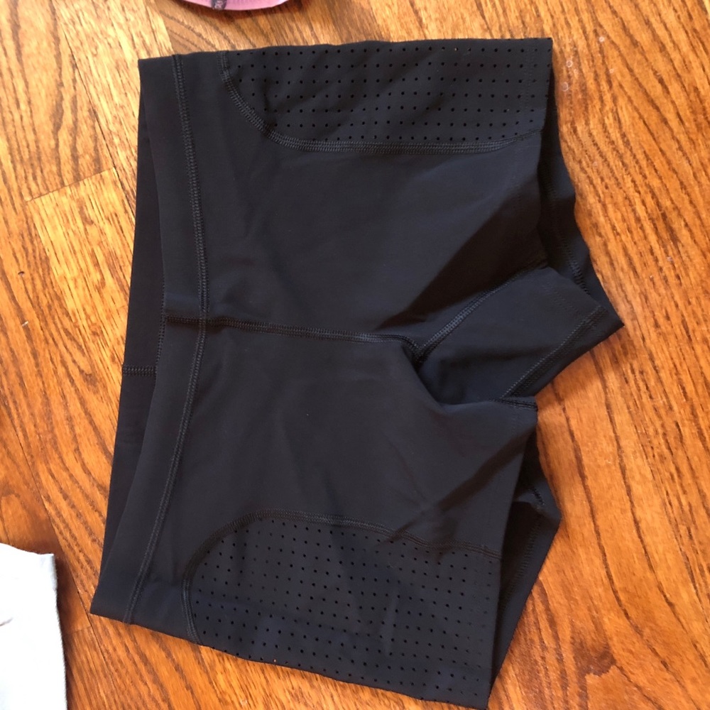 Lululemon compression shorts